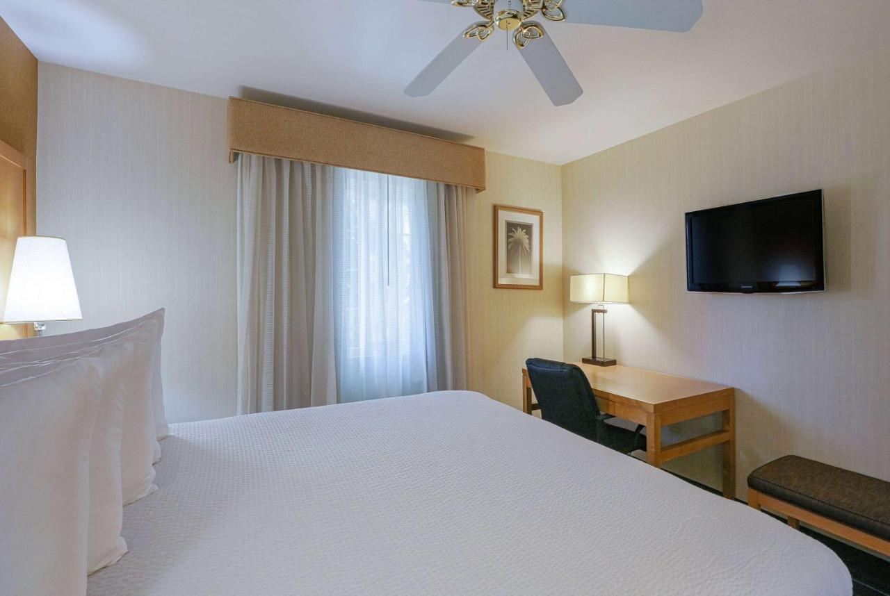 Ramada By Wyndham Costa Mesa/Newport Beach Eksteriør billede