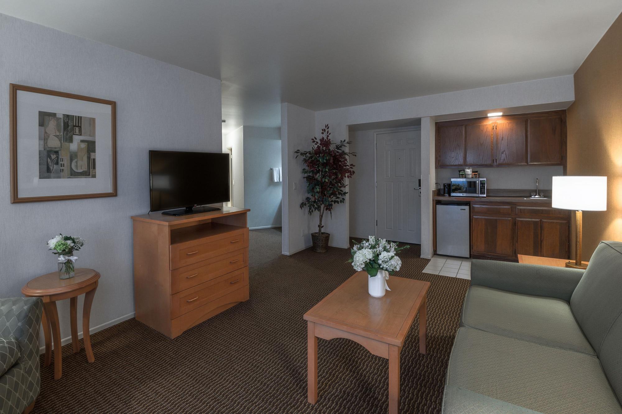 Ramada By Wyndham Costa Mesa/Newport Beach Eksteriør billede