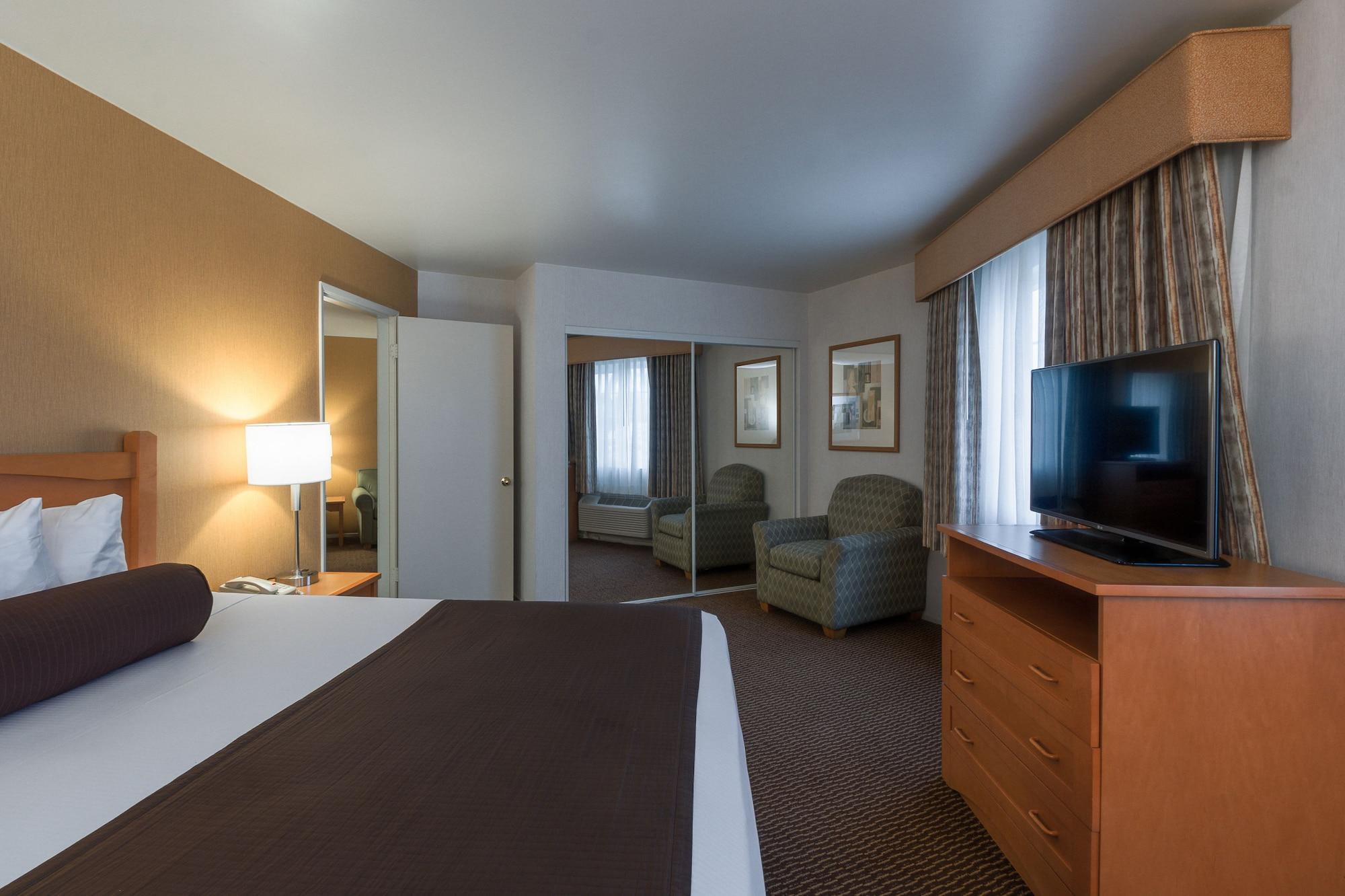 Ramada By Wyndham Costa Mesa/Newport Beach Eksteriør billede