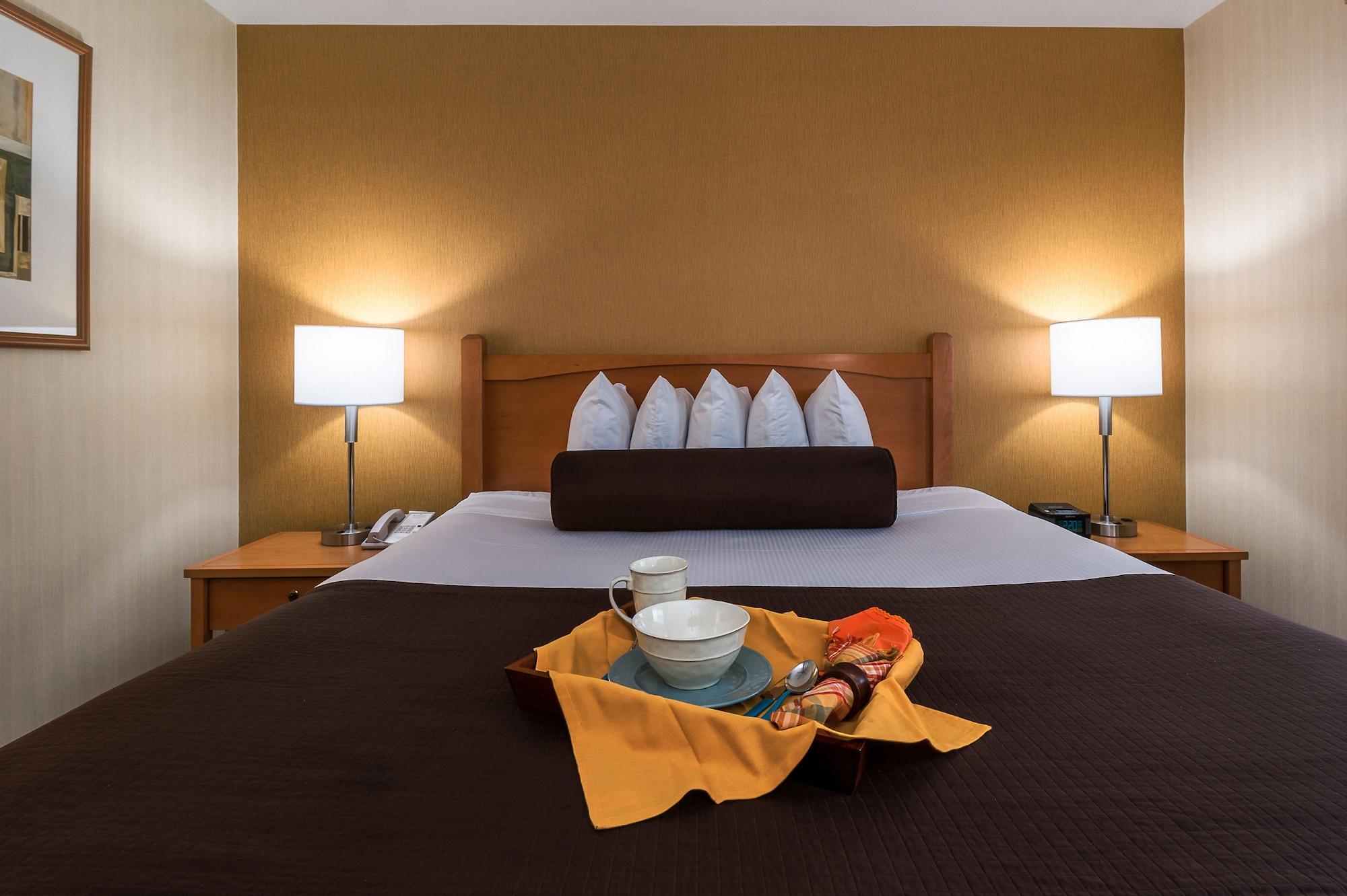 Ramada By Wyndham Costa Mesa/Newport Beach Eksteriør billede