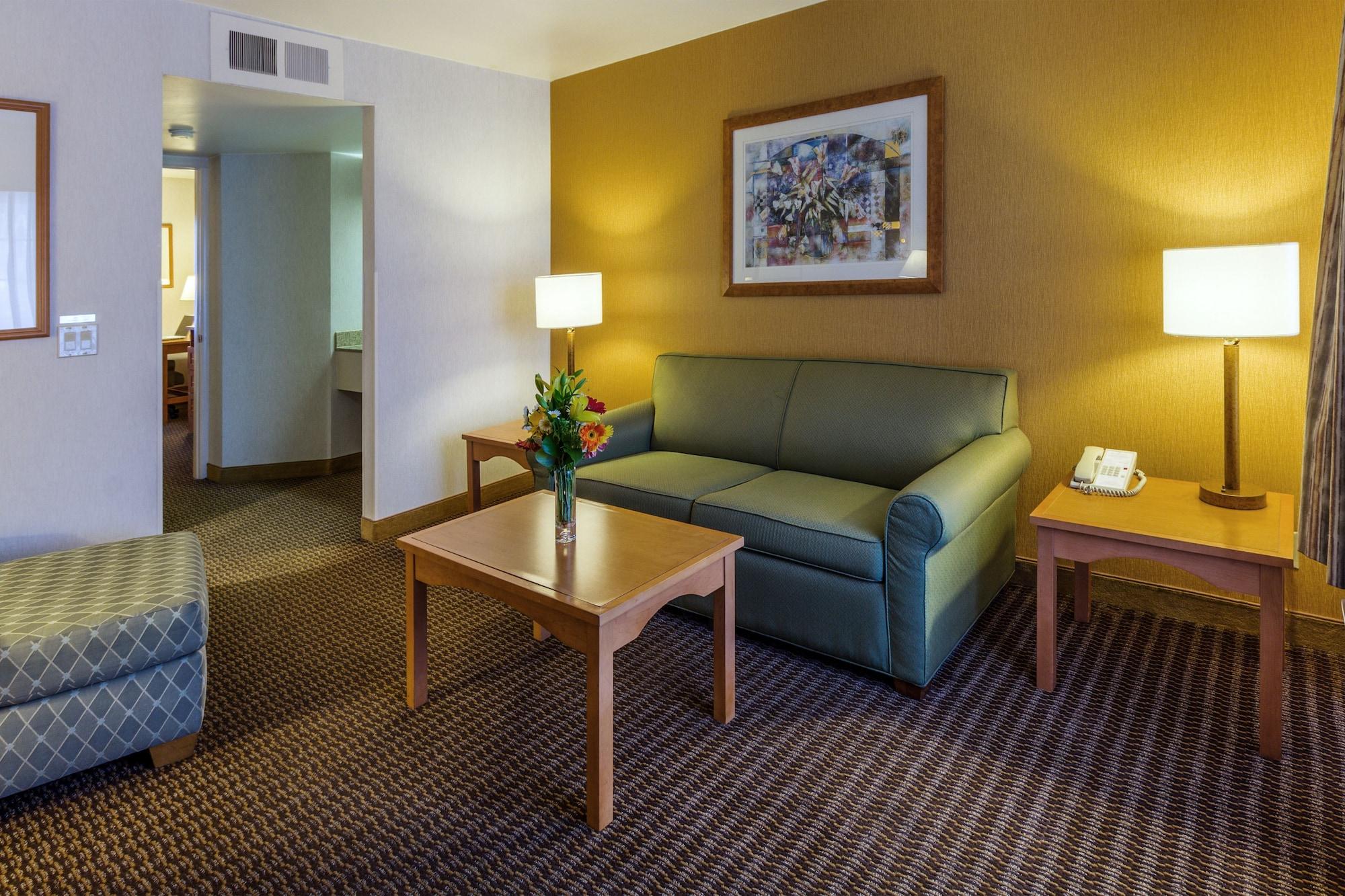 Ramada By Wyndham Costa Mesa/Newport Beach Eksteriør billede