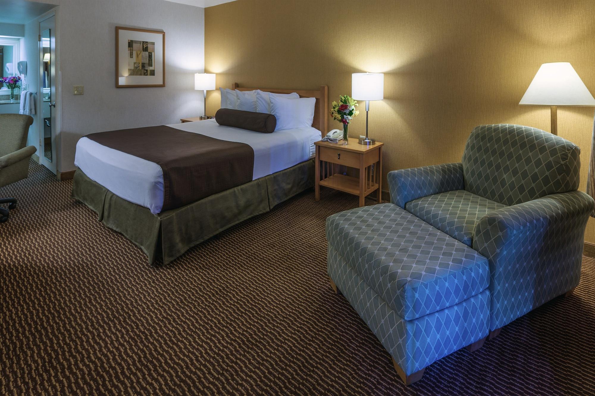 Ramada By Wyndham Costa Mesa/Newport Beach Eksteriør billede